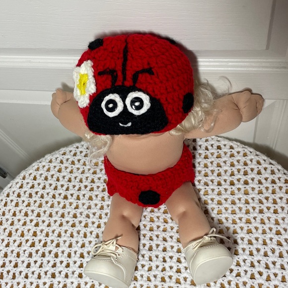 Handmade Ladybug Baby Crochet Set Hat Diaper Cover Red Black Pics Halloween Gift - Picture 2 of 16